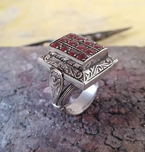 Beautiful Handcrafted Handmade 925K Sterling Silver Mens Ring With Howlite Ruby Stone