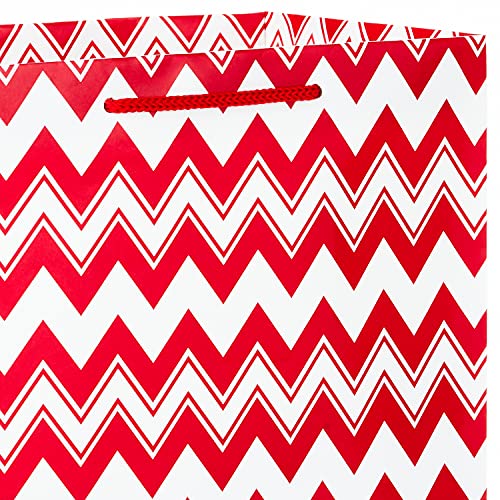 Load image into Gallery viewer, Image Arts Holiday Gift Bag Assortment, Red and Green Snowflakes, Reindeer, Chevron (Pack of 16 Small, Medium, Large Bags for Classrooms, Treats, Gift Exchanges)