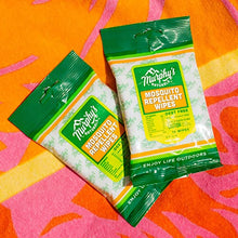 Load image into Gallery viewer, Murphy&#39;s Naturals Mosquito Repellent Wipes | DEET Free | Made with Plant Based Essential Oils | Includes Citronella + Lemongrass | Easy to Use | Great for Family | Travel Sized | 10 Wipes
