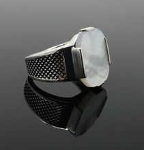 Load image into Gallery viewer, KAR 925K Stamped Sterling Silver Mother of Pearl Elegant Men's Ring K41V (11)

