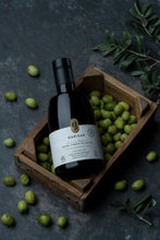 Load image into Gallery viewer, Garisar High In Polyphenol Premium Olive Oil, Rich Polyphenols (&gt;600 ppm), Low Acidity (max 0.2%), Organic Agriculture, Early Harvest, Hand Picked, Cold Pressed, Extra Virgin Olive Oil, 100% Arbequina
